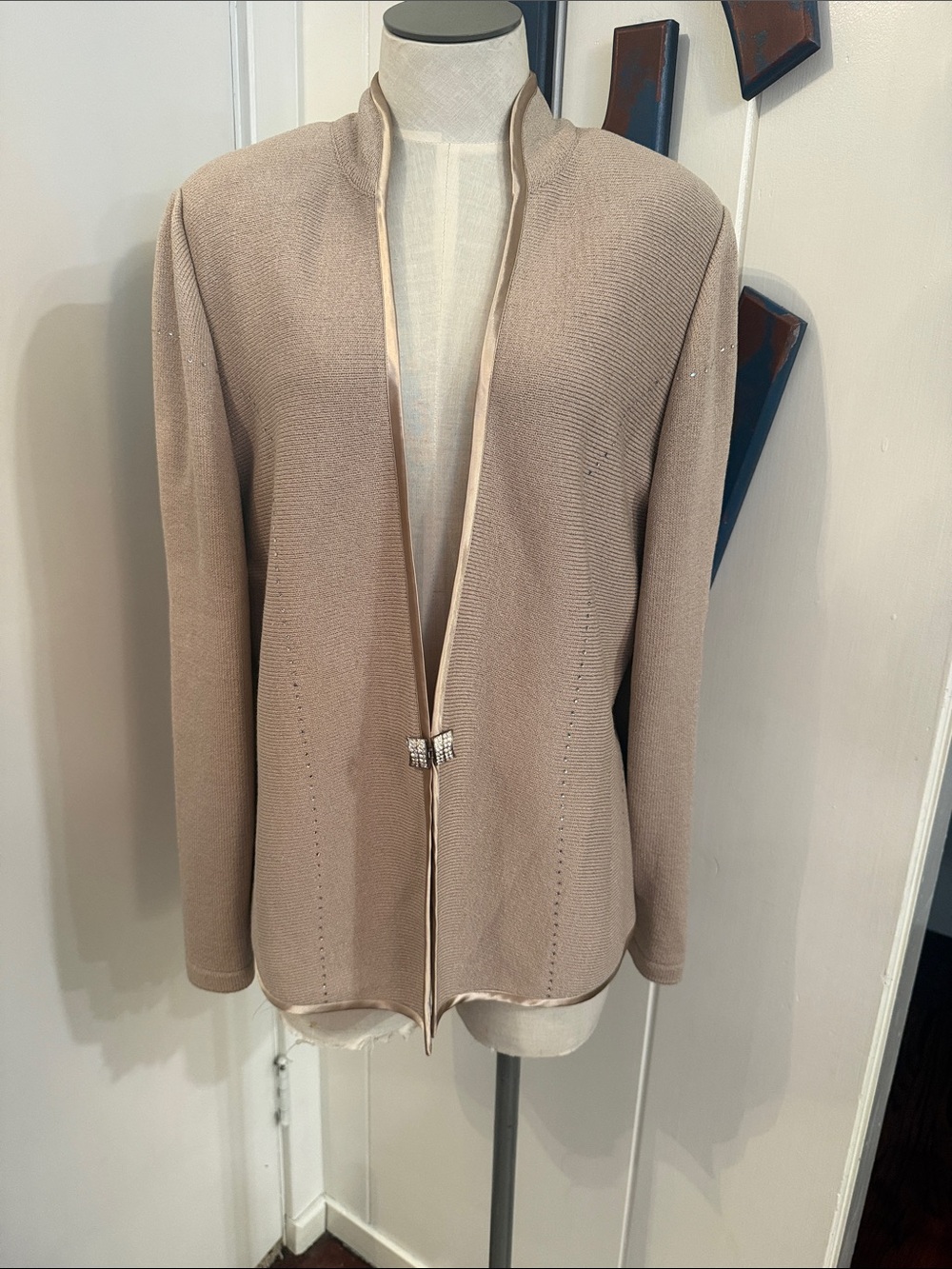 Women's Beige Open-Front Blazer Jacket with Decorative Closure virgin wool Sz XL